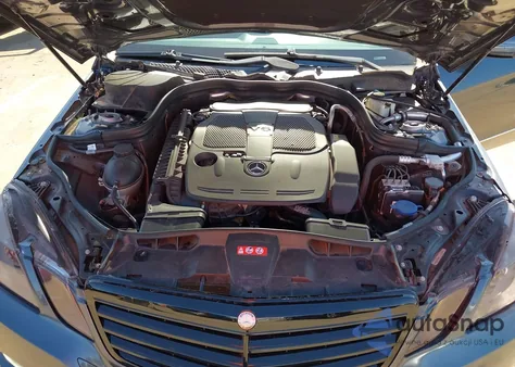 2013 Mercedes-Benz E 350 from USA, damaged, VIN WDDHF5KB0DA680386